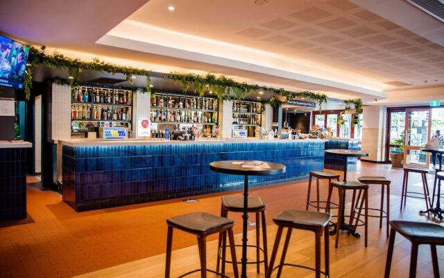 Bankstown Hotel