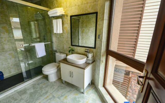 Wuyishan Shangxige B & B