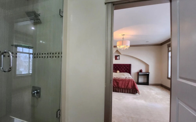 Empress Palace Hotel