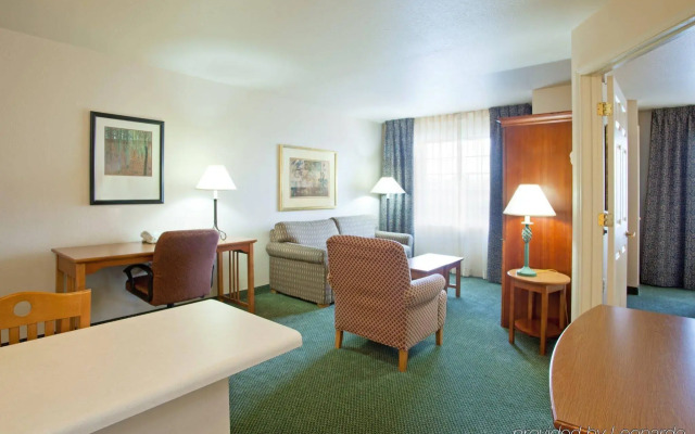 Staybridge Suites, Lincolnshire by IHG