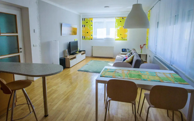 Goldenfields apartment