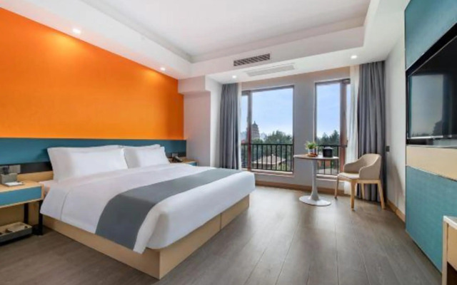 Rezen Retreat Hotel (Big Wild Goose Pagoda Datang Evernight City Store)