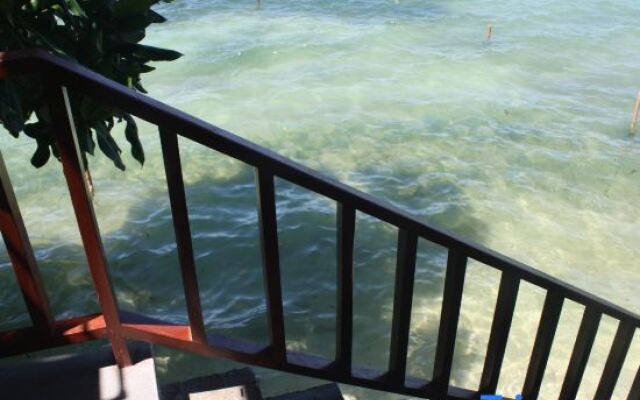Babylon Oslob Coast Guesthouse