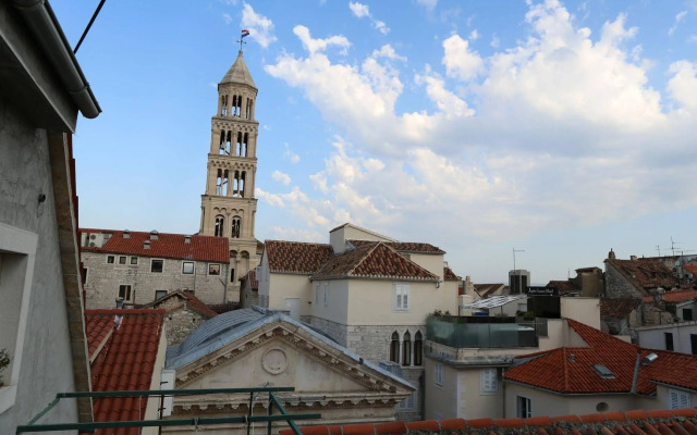 Malena Palace Experience