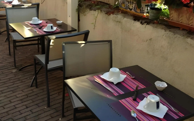 Hotel Restaurant La Calade