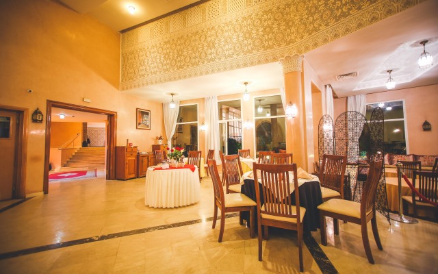 Hotel Menzeh Dalia