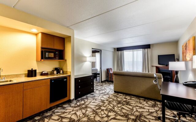 Holiday Inn Express & Suites Cedar Falls - Waterloo by IHG
