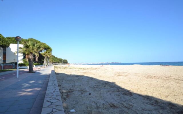 Apartment Pins I Mar Cambrils