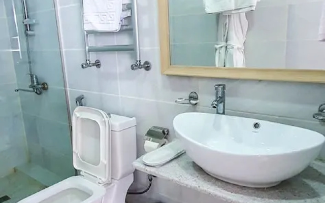 Qala Hotel