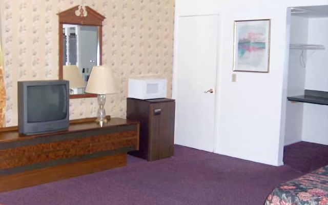 Townsman Motel