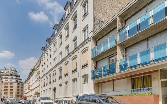 Superbe Appartement Pour 2 - Père-Lachaise by Guestready