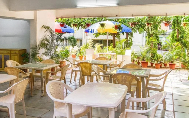 Brooks Manor Service Apartments