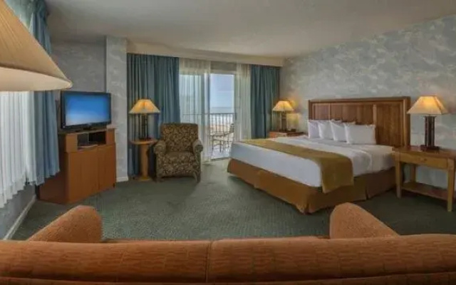Quality Inn And Suites Beachfront
