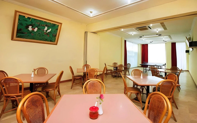Hotel Lautze Indah