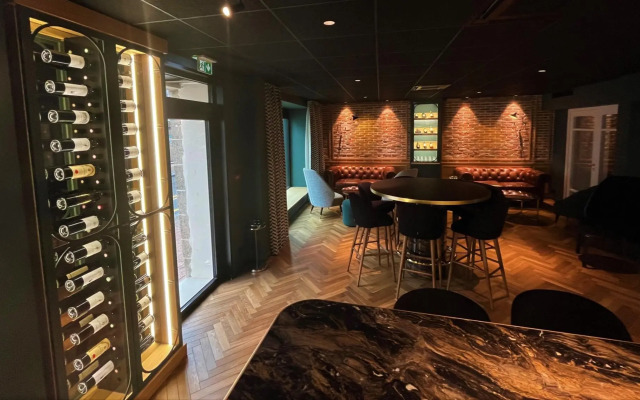 Brit Hotel Les Voyageurs