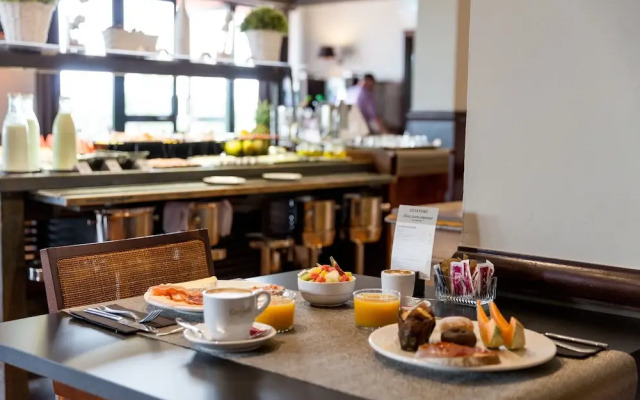 Torremirona Aparthotel Vila Birdie