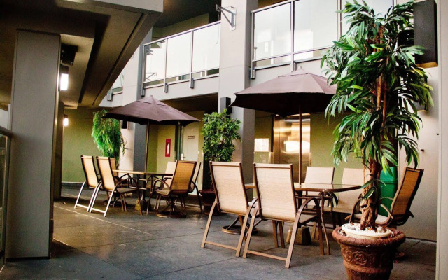 Accent Inns Vancouver Airport