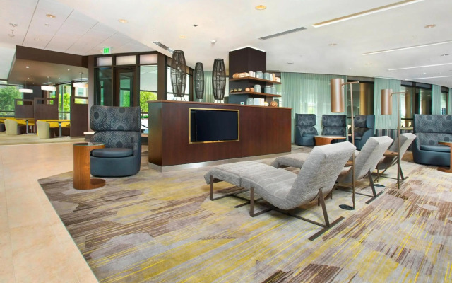 Courtyard by Marriott Redwood City