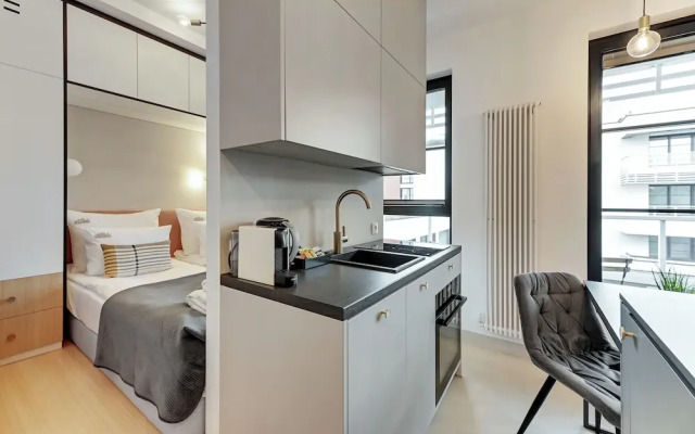 Doki Living - Foodhall & Parking by Downtown Apartments