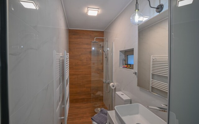 Villa Garifalia with Sauna & Hydromassage