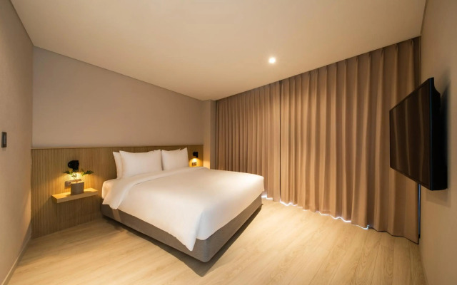 The Weekand Resort