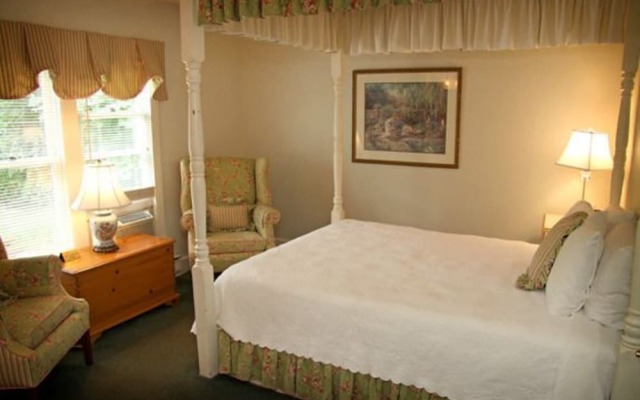 Metivier Inn