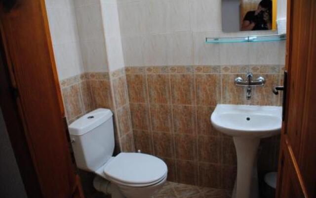 Toni's Guest House