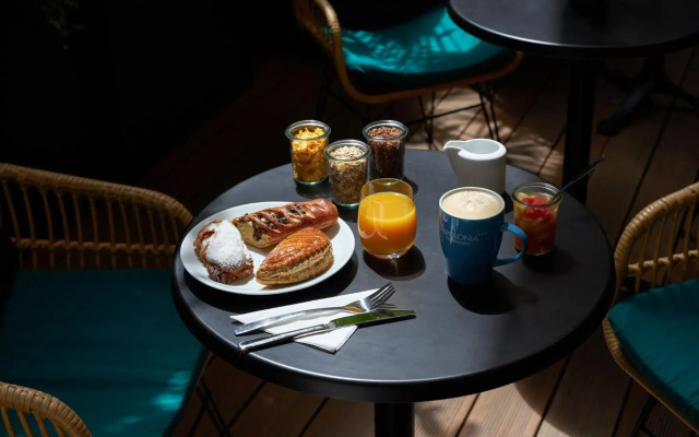 Hotel Apolonia Paris Montmartre, Sure Hotel Collection by BW
