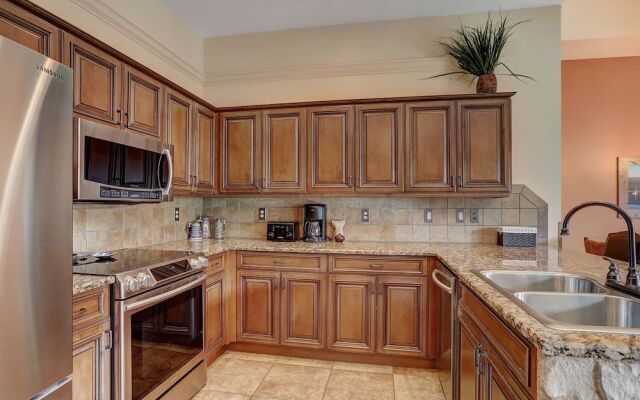 8912 The Springs 3 Bedroom Condo by RedAwning