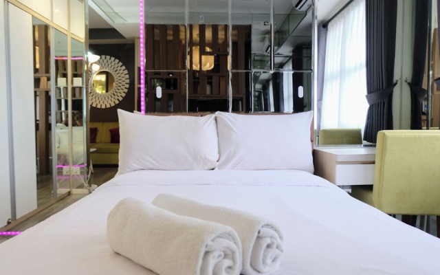 Spacious And Unique Studio With City View Apartment At Parahyangan Residence – Guest Rooms – Bandung