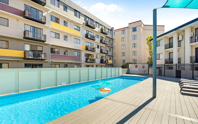 Stunning 1bdr Paradise - Gym Pool