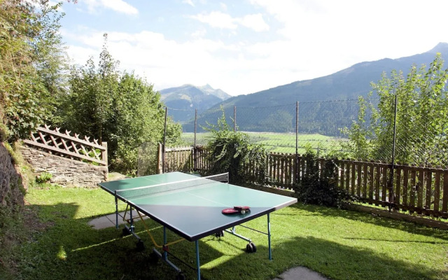 Apartment in Stuhlfelden Near Ski Lift