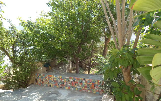 Anthippi Guest House