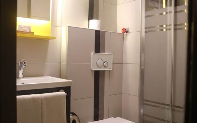 Diasos Otel Buca