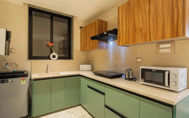 ELIVAAS Kamerios Verano 1 BHK with Pool