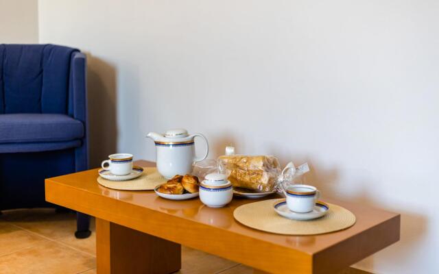 Kitries Summer Getaway - Eden Cozy Suite