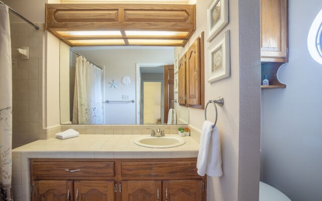 Hawkeye's Haus 5 Bedroom Home