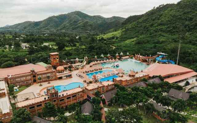 The Resort at Suanphueng