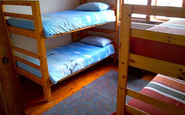 Gansbaai Lodge & Backpackers