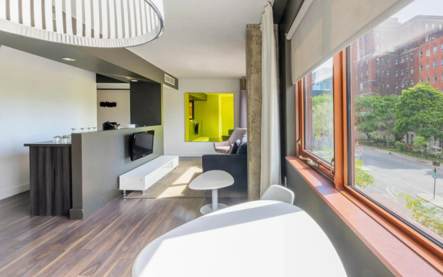 Hotel Zero 1
