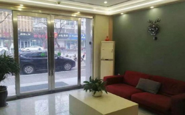 Home Inn Huayi Hotel (Wanda Plaza)