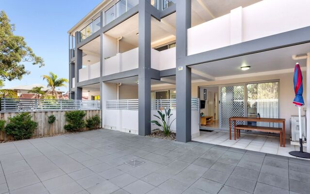 Shoal Bay Beach Apartments, 6/2 Shoal Bay Road