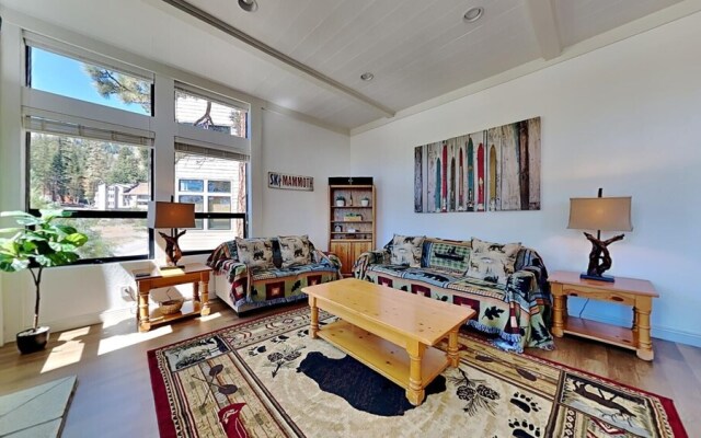 Spacious 2 BR Units at 1849 Condos with FREE Pool, Parking & Wifi