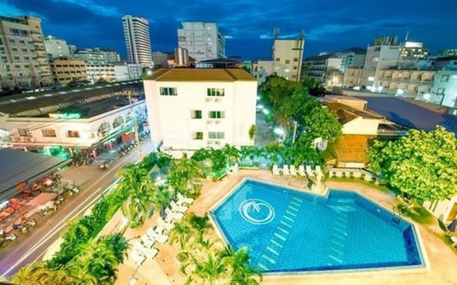 NIDA Rooms Pattaya Full Moon