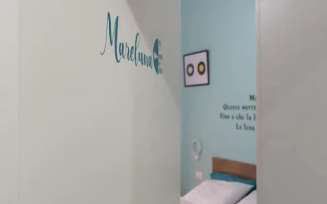 Yes I Know My Room - Storico