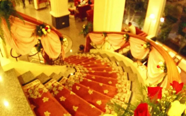 Ebina House