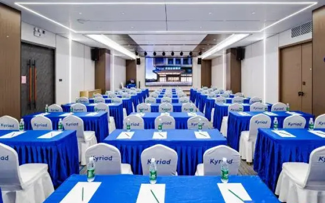 Kyriad Marvelous Hotel