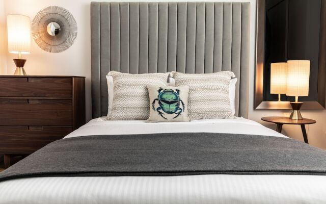 Domicile Suites at Harbor Steps