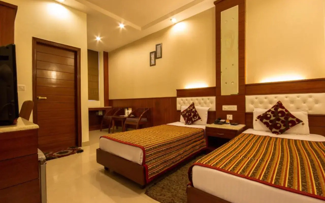 Hotel Aster Inn