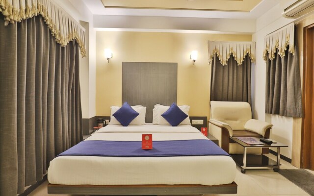 OYO 978 Marshall The Hotel
